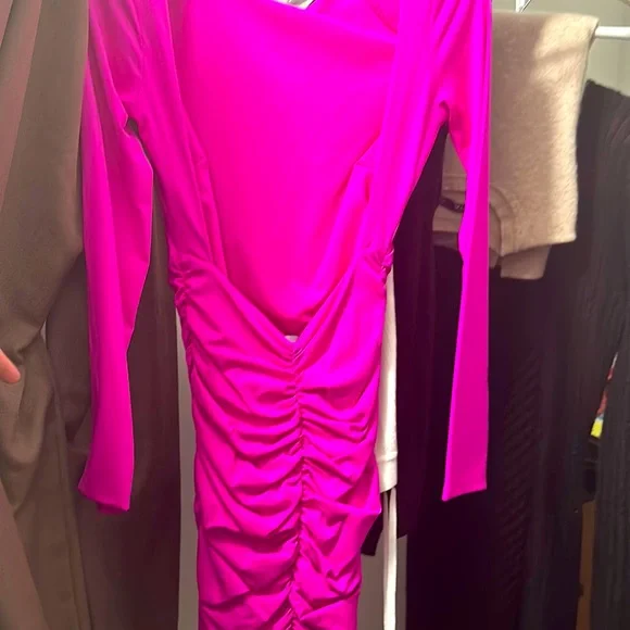 strapless open back dress Sadie Hot Pink Bow Bardot Mini Dress – Club L London